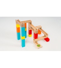 Деревянная игрушка Кегельбан. Желоба и шарики. 5 шариков